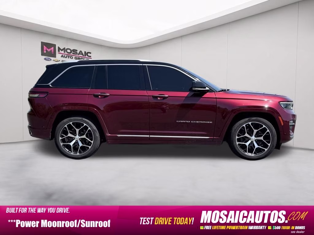 2022 Velvet Red Pearlcoat Jeep Grand Cherokee Summit Reserve 4X4 SUV