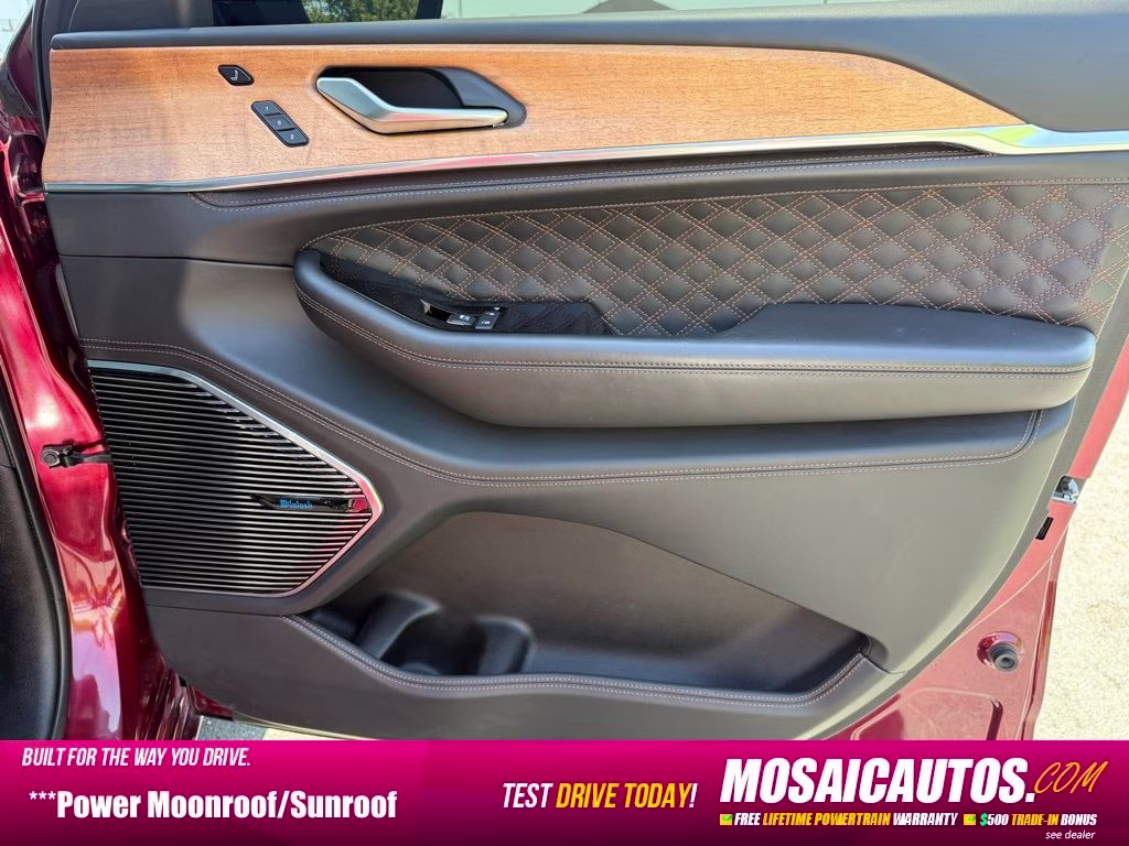 2022 Velvet Red Pearlcoat Jeep Grand Cherokee Summit Reserve 4X4 SUV