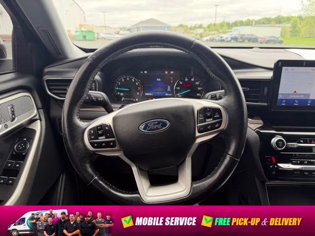 2023 Gray Metallic Ford Explorer Limited 4X4 SUV