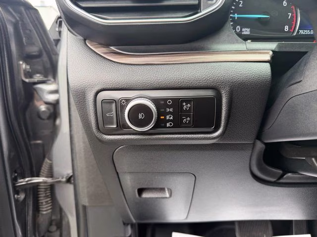 2023 Gray Metallic Ford Explorer Limited 4X4 SUV