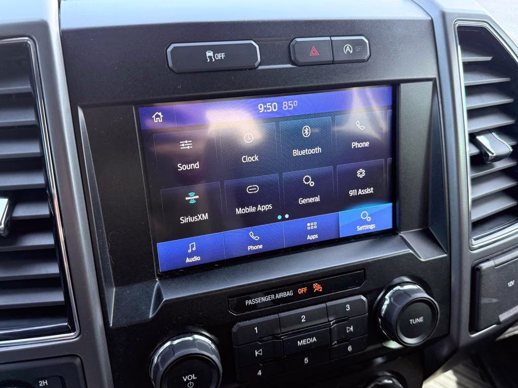 2020 Agate Black Metallic Ford F-150 XLT 4X4 Truck