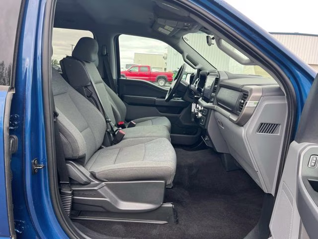 2025 Blue Metallic Ford F-150 XLT 4X4 Truck