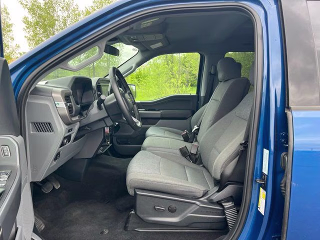 2025 Blue Metallic Ford F-150 XLT 4X4 Truck