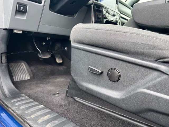 2025 Blue Metallic Ford F-150 XLT 4X4 Truck
