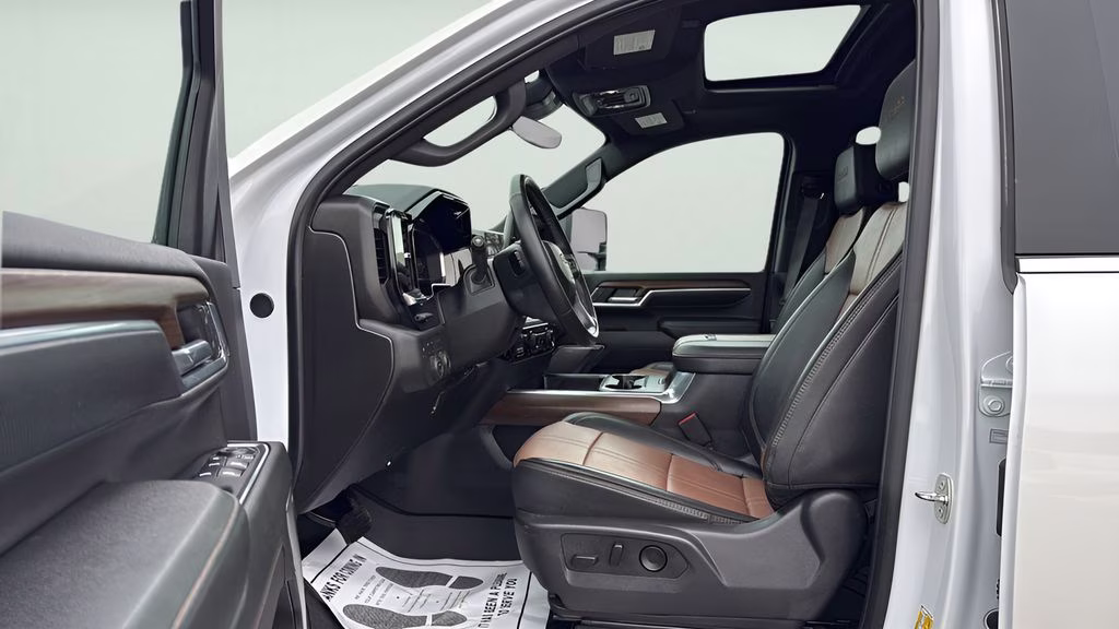 2024 Pearl Chevrolet Silverado 3500HD High Country 4X4 Truck