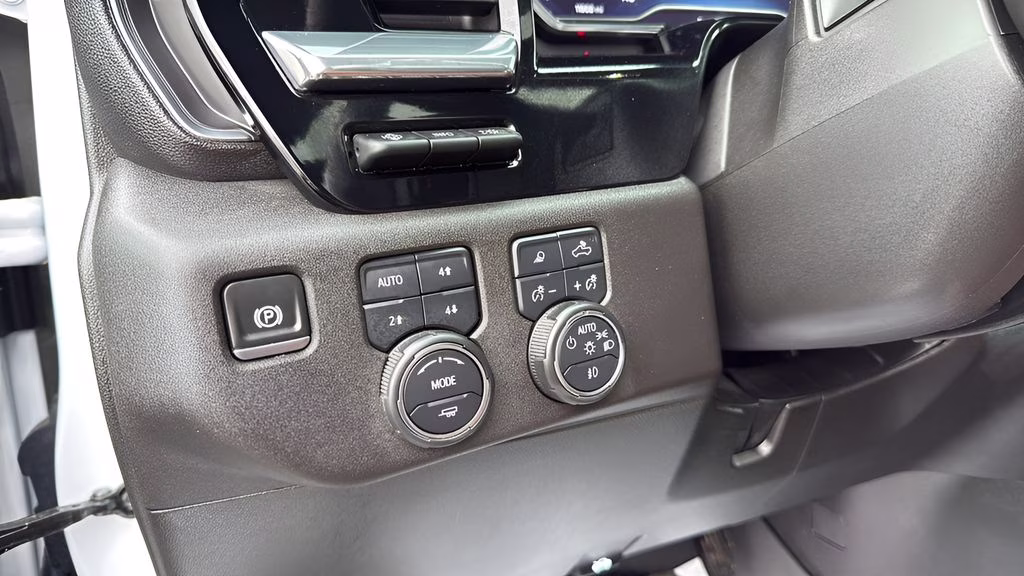 2024 Pearl Chevrolet Silverado 3500HD High Country 4X4 Truck