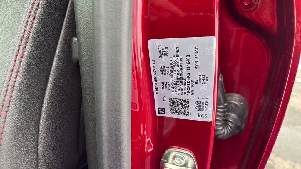 2026 Radiant Red Tintcoat Chevrolet Colorado Z71 4X4 Truck