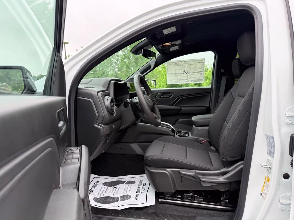 2026 Summit White Chevrolet Colorado Trail Boss 4X4 Truck