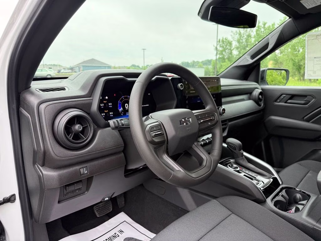 2026 Summit White Chevrolet Colorado Trail Boss 4X4 Truck