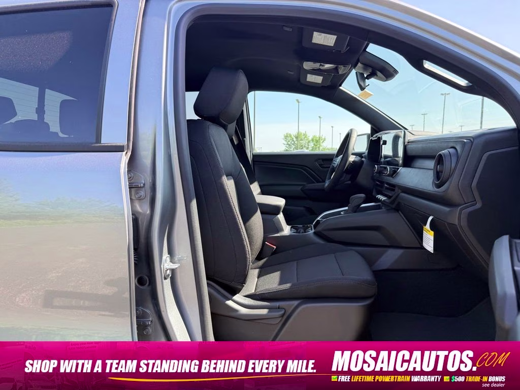 2026 Chevrolet Colorado Trail Boss - Photo 11