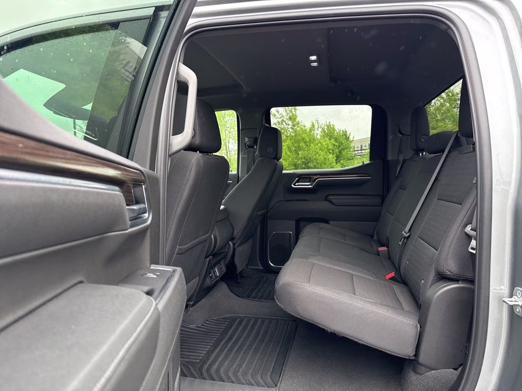 2025 Sterling Gray Metallic Chevrolet Silverado 1500 LT 4X4 Truck