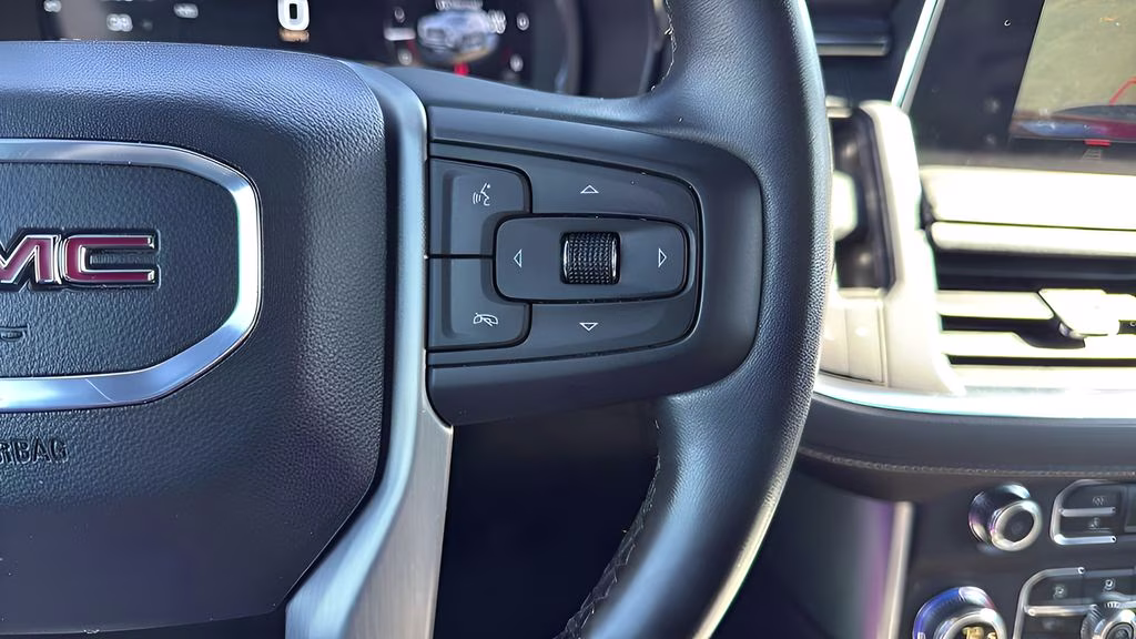 2024 Volcanic Red Tintcoat GMC Yukon SLT 4X4 SUV