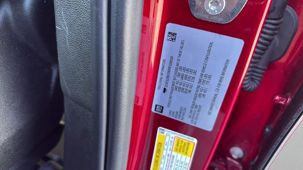 2024 Volcanic Red Tintcoat GMC Yukon SLT 4X4 SUV
