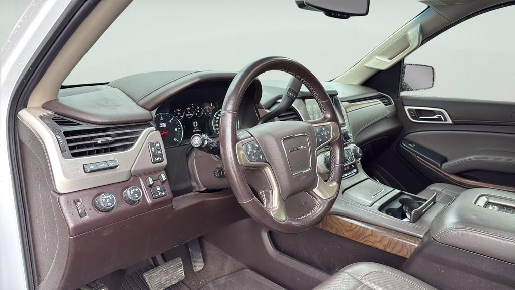 2019 Summit White GMC Yukon Denali 4X4 SUV