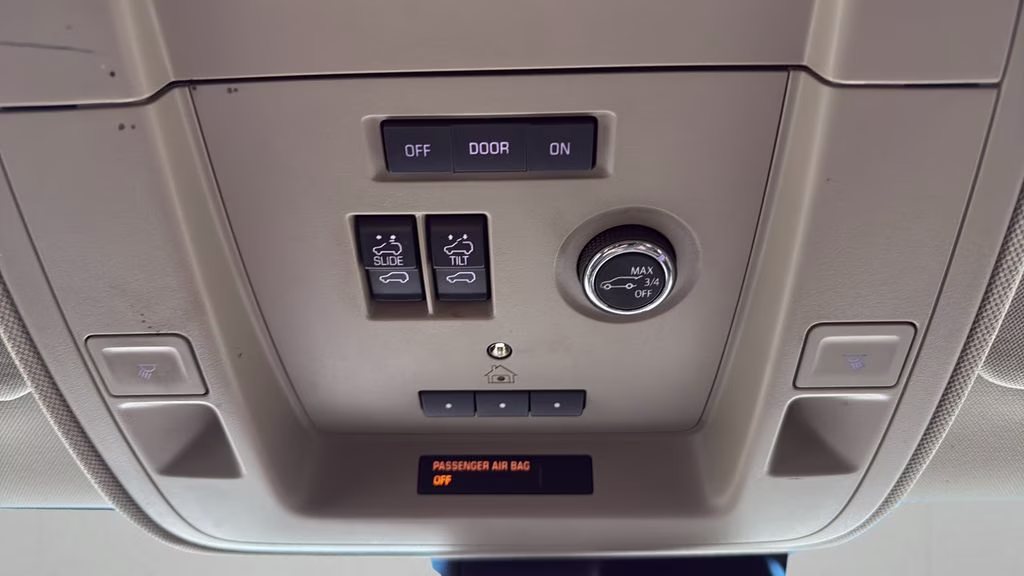 2019 Summit White GMC Yukon Denali 4X4 SUV