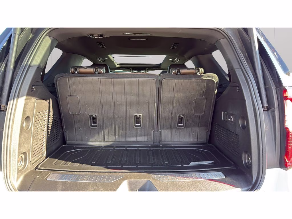 2025 White Frost Tricoat GMC Yukon Denali Ultimate 4X4 SUV