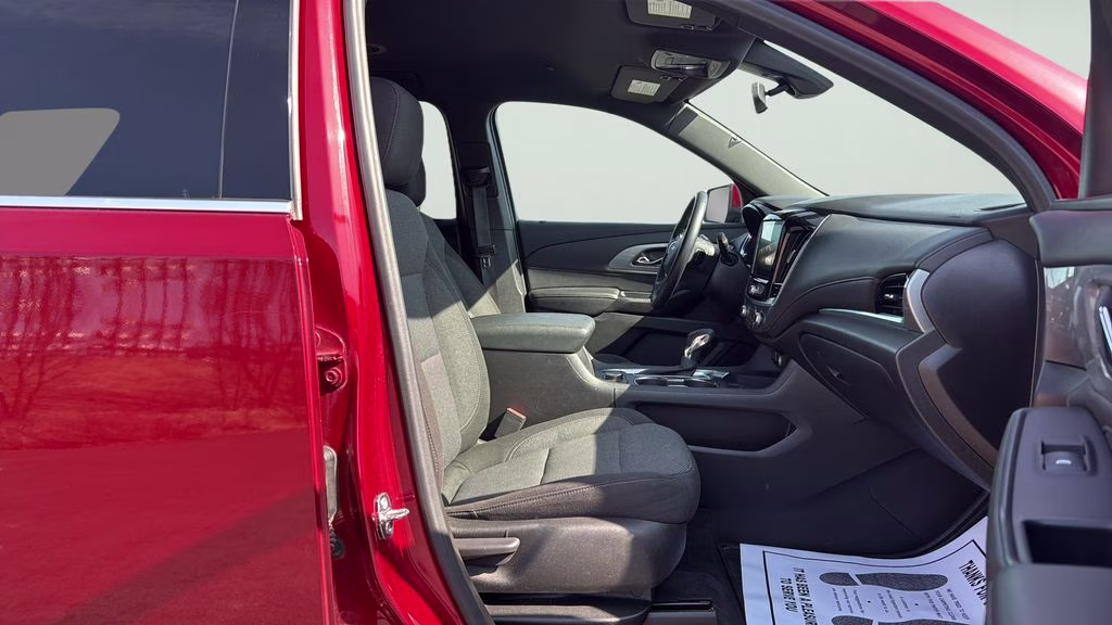 2023 Radiant Red Tintcoat Chevrolet Traverse LT FWD SUV