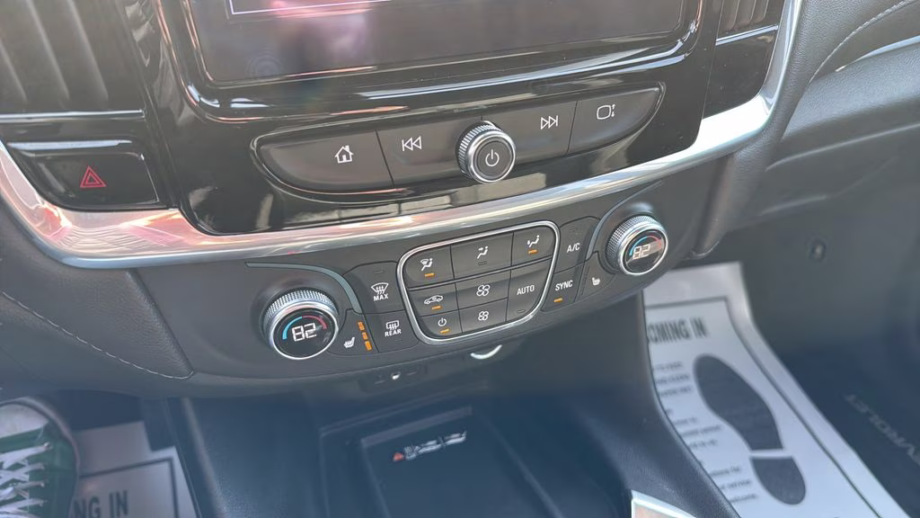2023 Radiant Red Tintcoat Chevrolet Traverse LT FWD SUV