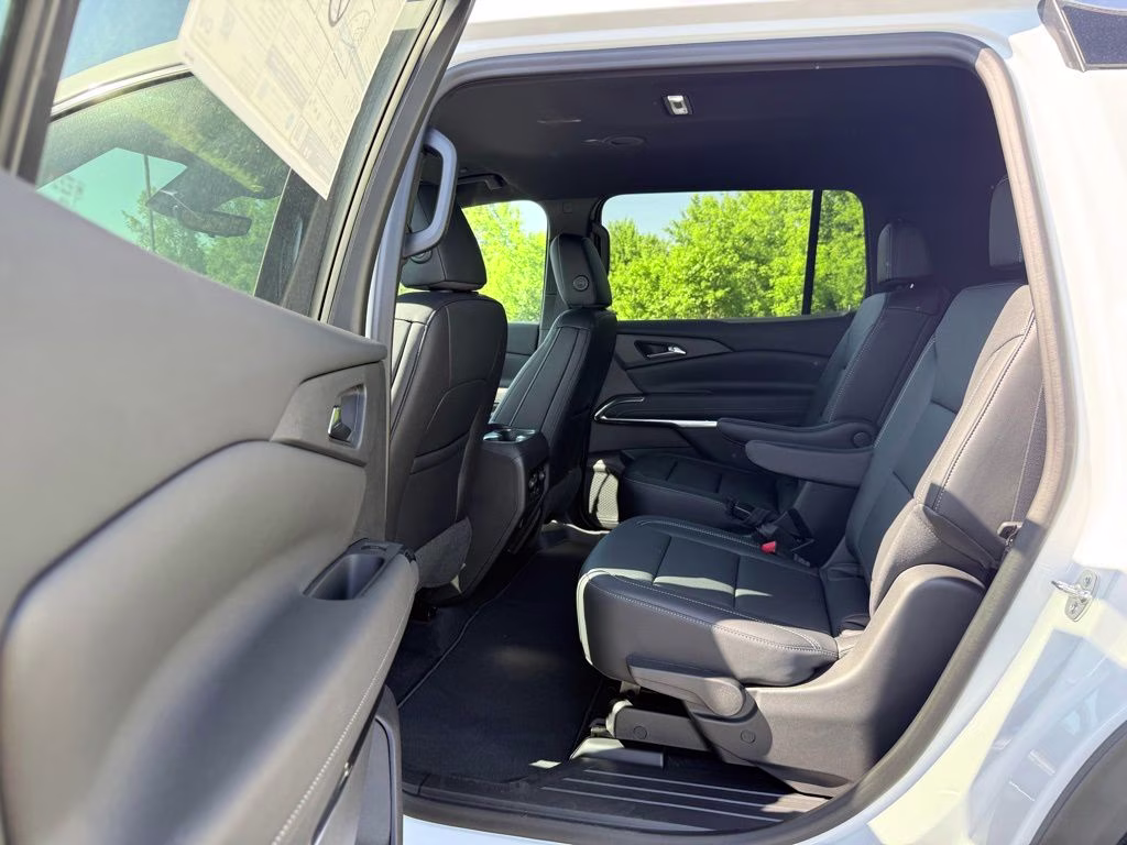 2026 Summit White Chevrolet Traverse LT AWD SUV