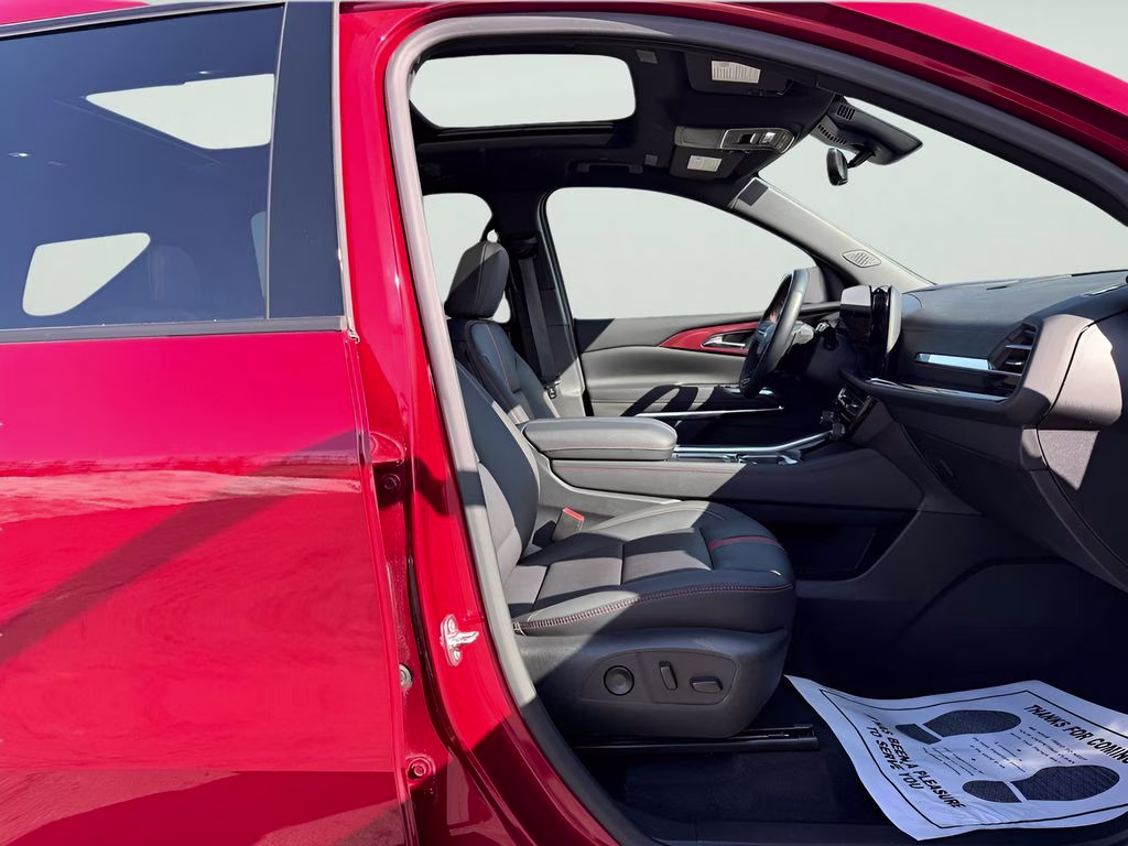 2025 Red Chevrolet Traverse RS AWD SUV