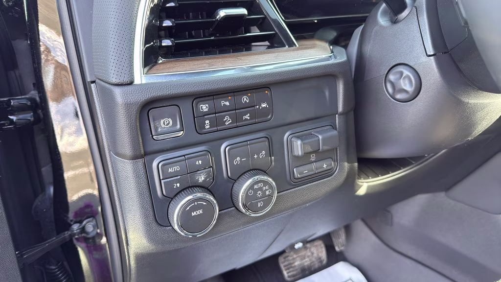 2026 Black Chevrolet Suburban High Country 4X4 SUV