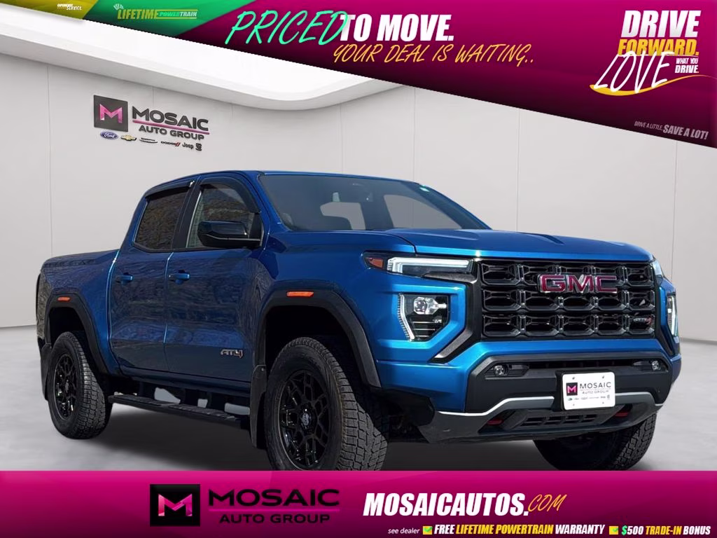 2023 GMC Canyon AT4 4WD Crew Cab Short Box's photo