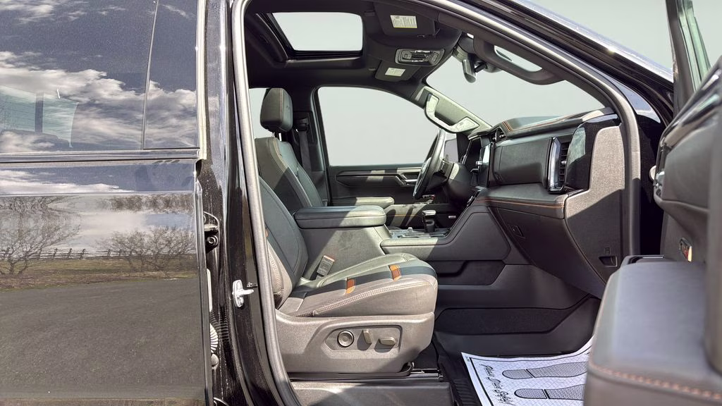 2025 Black GMC Sierra 1500 AT4 4X4 Truck