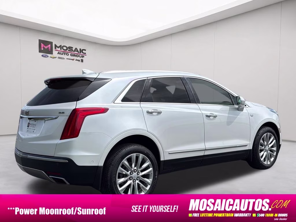 2018 White Cadillac XT5 Platinum AWD SUV