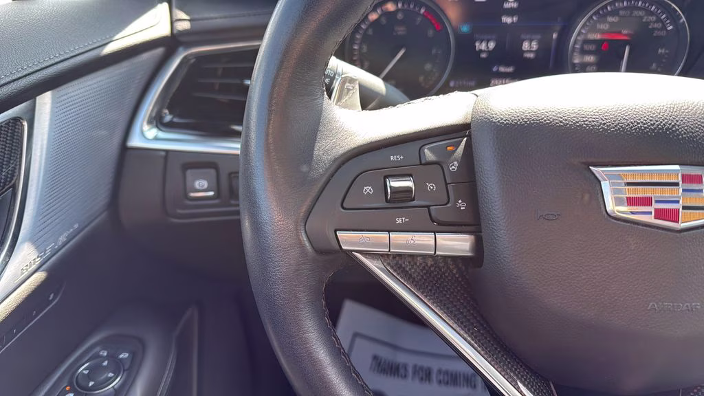 2024 White Cadillac XT6 Sport AWD SUV