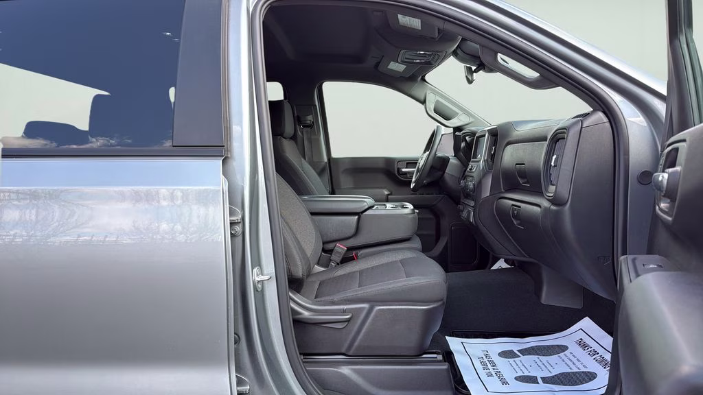 2024 Sterling Gray Metallic Chevrolet Silverado 1500 Custom Trail Boss 4X4 Truck