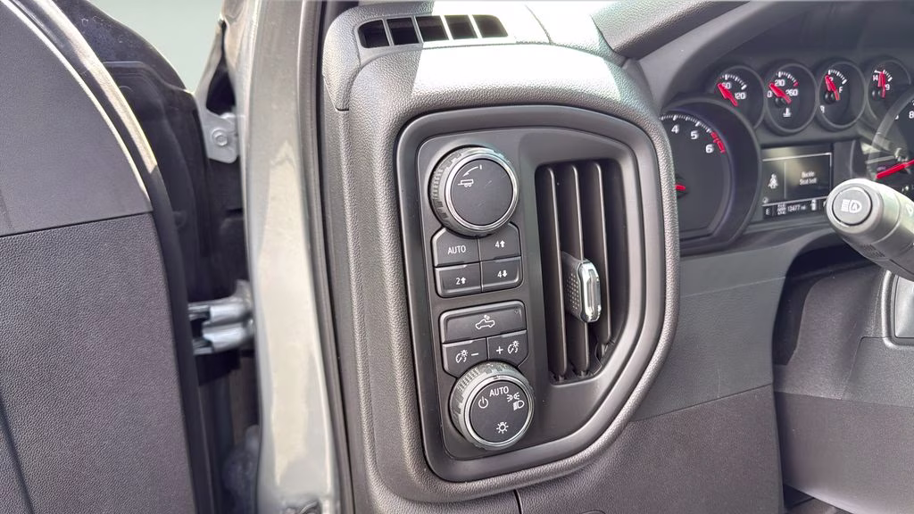 2024 Sterling Gray Metallic Chevrolet Silverado 1500 Custom Trail Boss 4X4 Truck