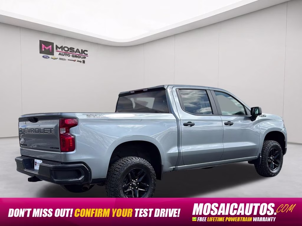 2024 Sterling Gray Metallic Chevrolet Silverado 1500 Custom Trail Boss 4X4 Truck