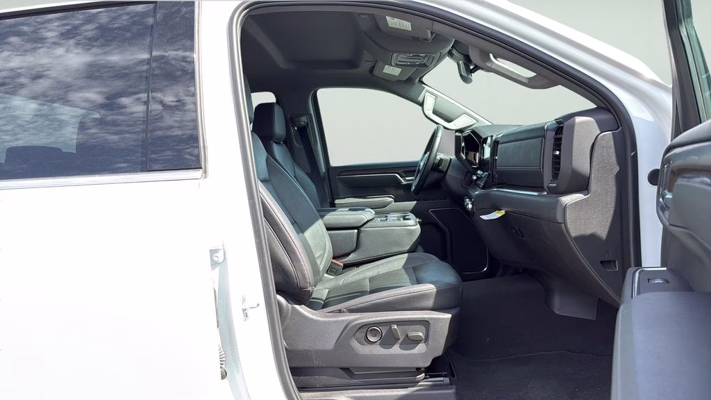 2025 Summit White GMC Sierra 1500 SLT 4X4 Truck