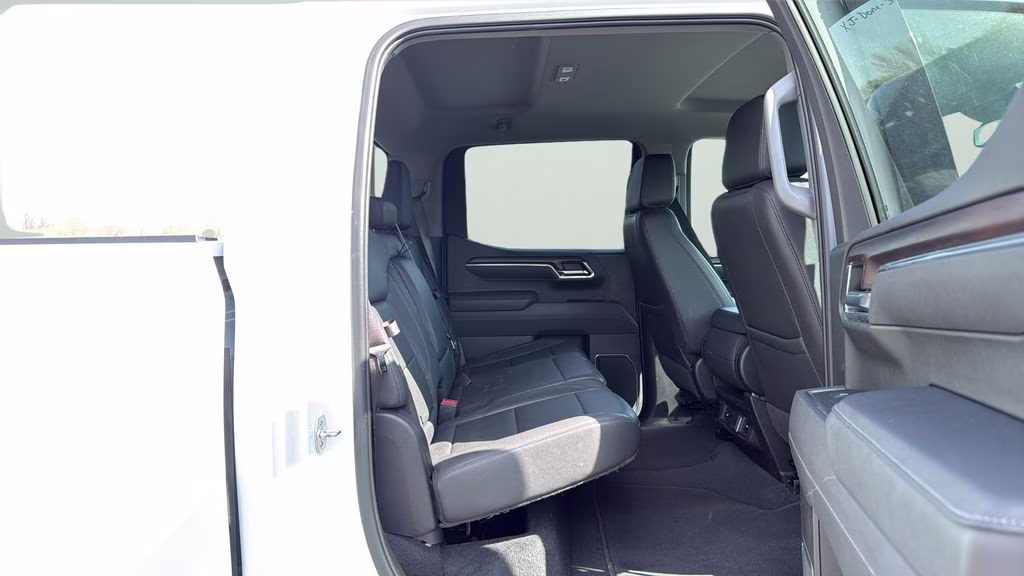 2025 Summit White GMC Sierra 1500 SLT 4X4 Truck