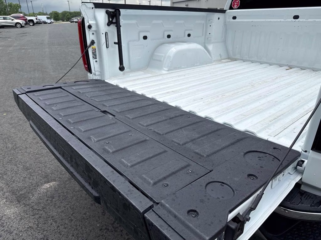 2025 Summit White GMC Sierra 1500 SLT 4X4 Truck