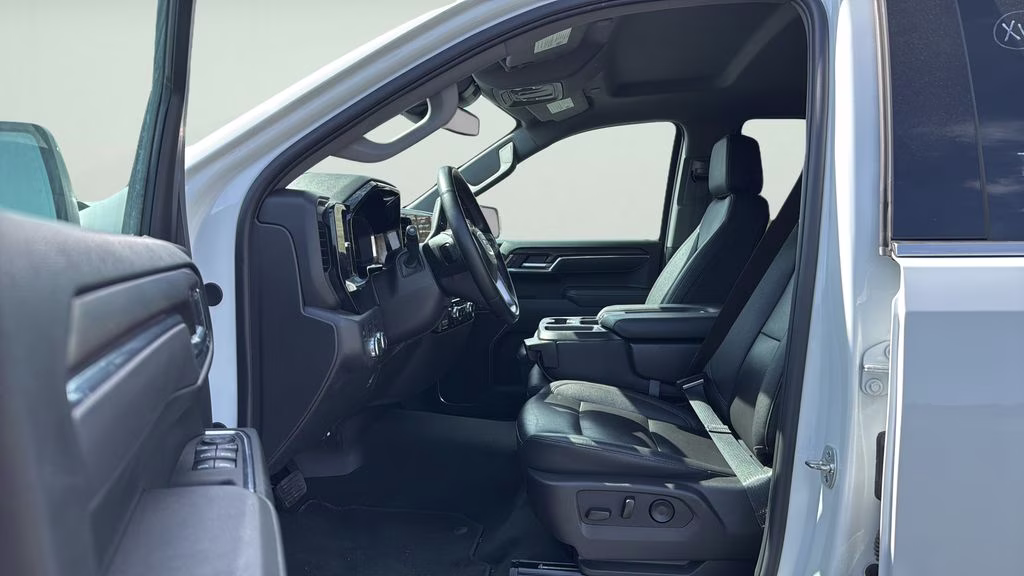 2025 Summit White GMC Sierra 1500 SLT 4X4 Truck