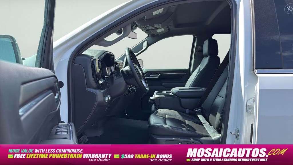 2025 Summit White GMC Sierra 1500 SLT 4X4 Truck