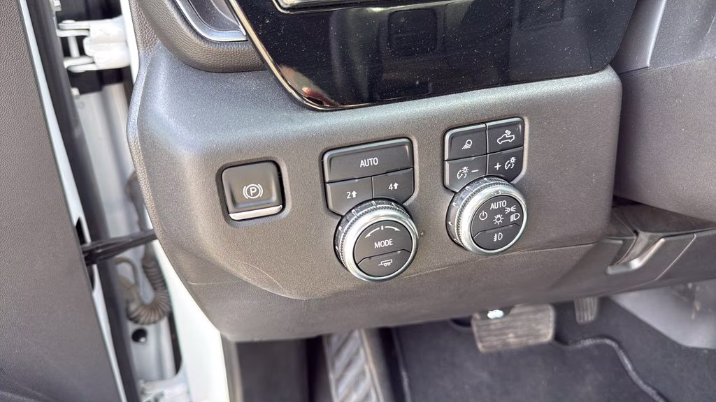 2025 Summit White GMC Sierra 1500 SLT 4X4 Truck