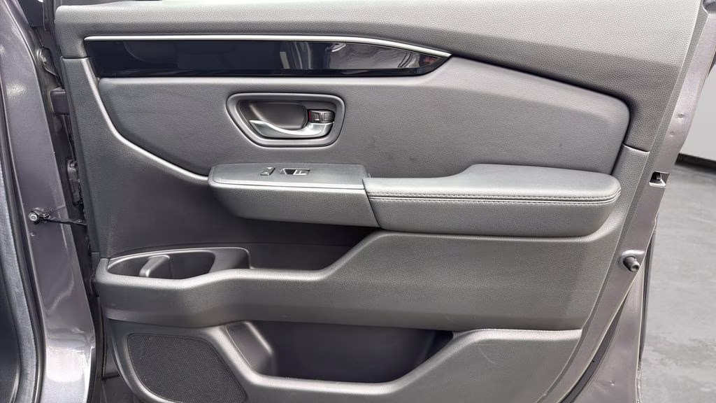 2025 Gray Honda Pilot EX-L AWD SUV