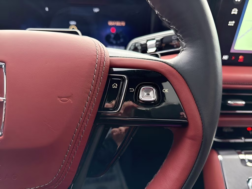 2025 Black Lincoln Aviator Reserve AWD SUV