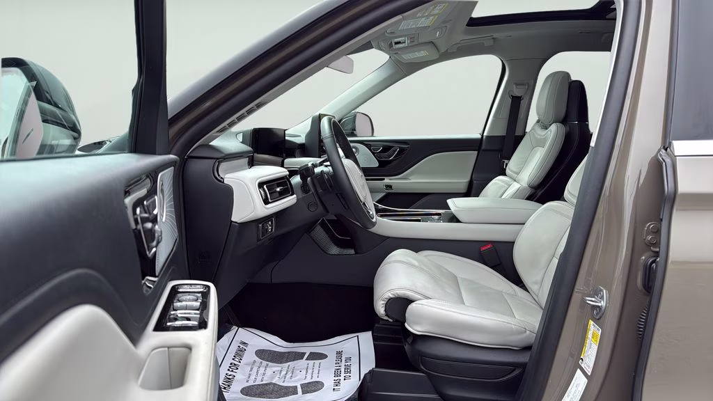 2025 Harbor Gray Clearcoat Lincoln Aviator Reserve AWD SUV