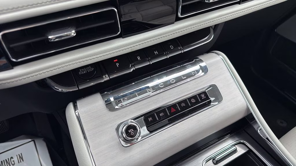 2025 Harbor Gray Clearcoat Lincoln Aviator Reserve AWD SUV