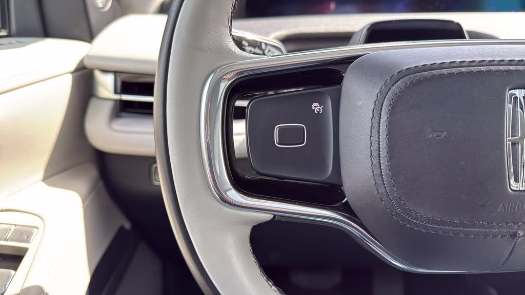 2025 Blue Metallic Lincoln Navigator Reserve 4X4 SUV