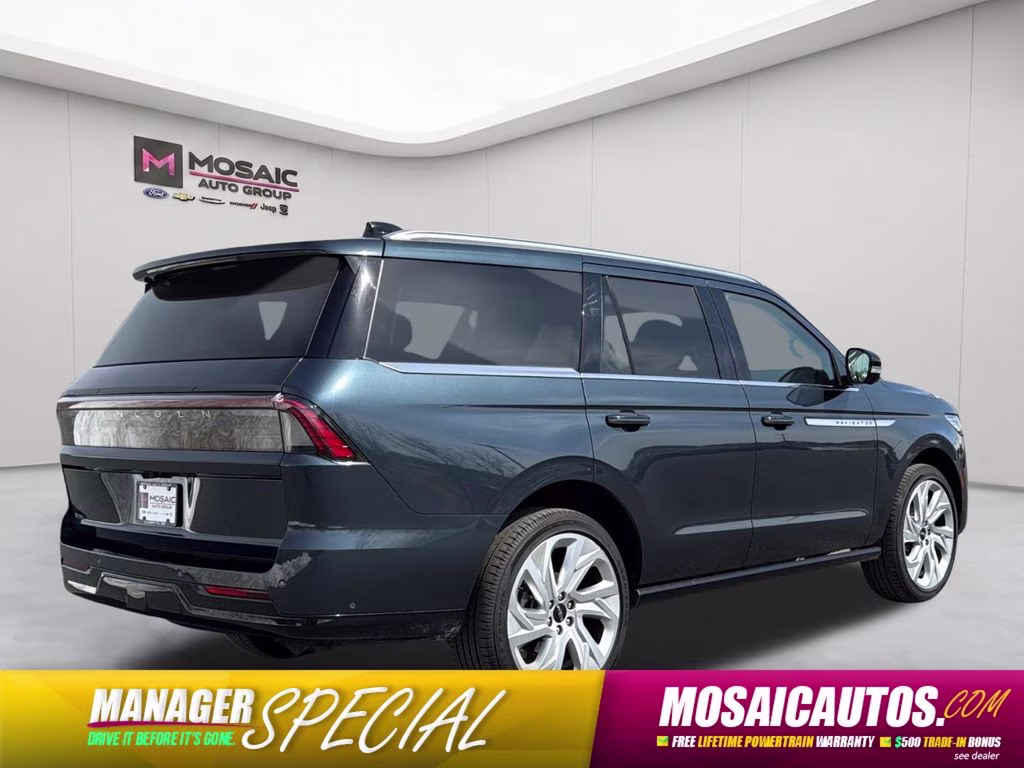 2025 Blue Metallic Lincoln Navigator Reserve 4X4 SUV