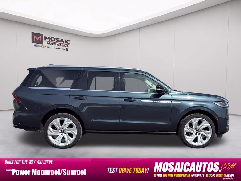 2025 Blue Metallic Lincoln Navigator Reserve 4X4 SUV