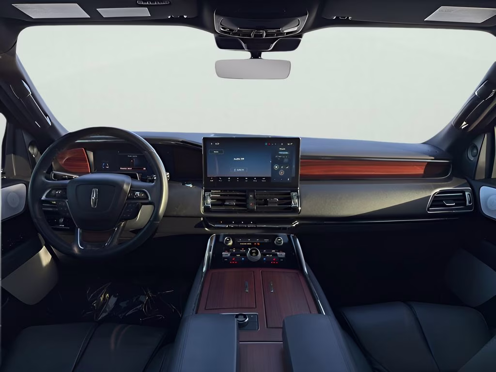 2024 Black Lincoln Navigator Reserve 4X4 SUV
