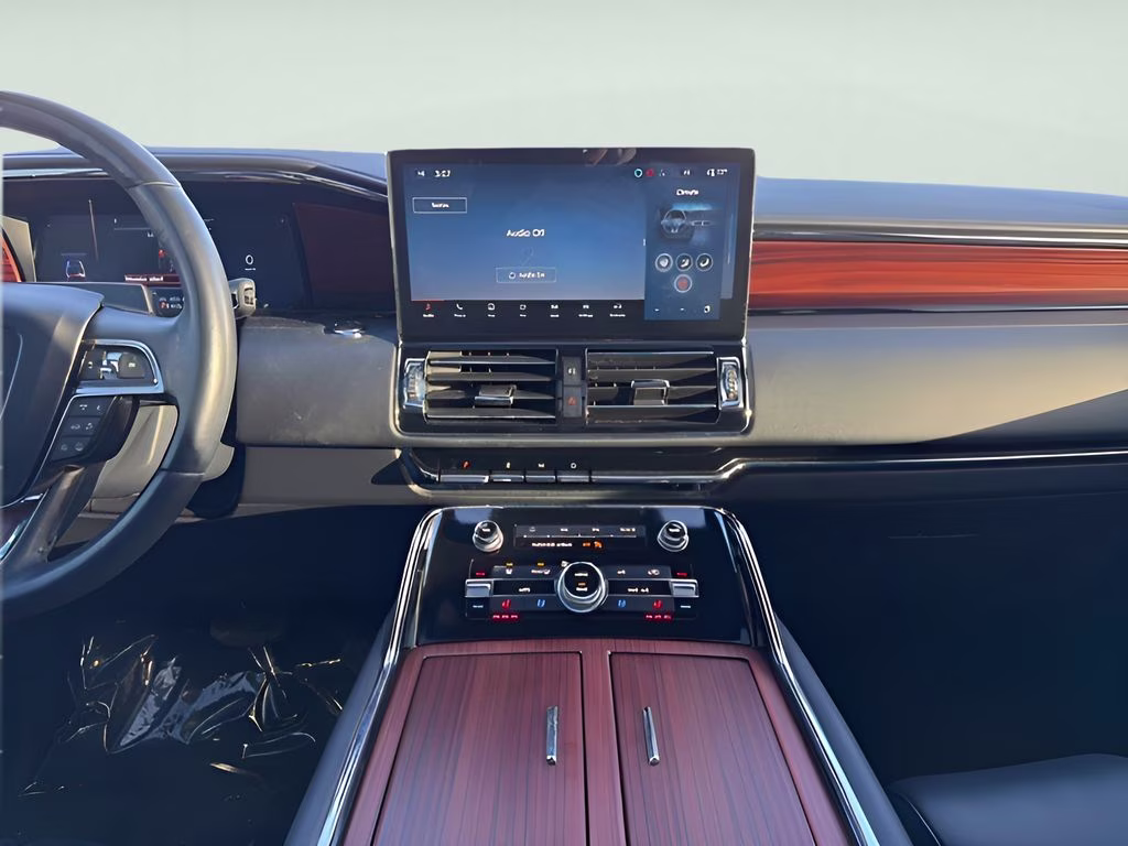 2024 Black Lincoln Navigator Reserve 4X4 SUV
