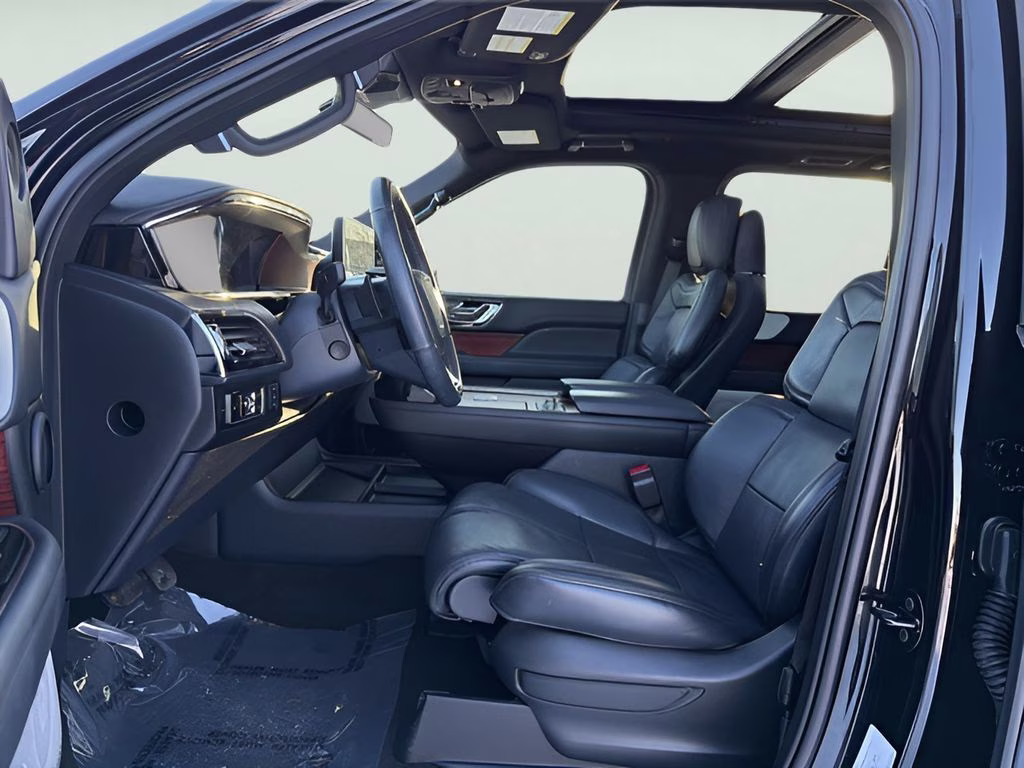 2024 Black Lincoln Navigator Reserve 4X4 SUV