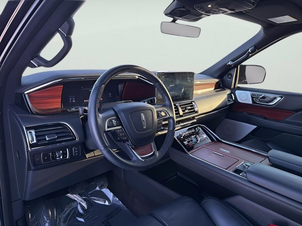 2024 Black Lincoln Navigator Reserve 4X4 SUV