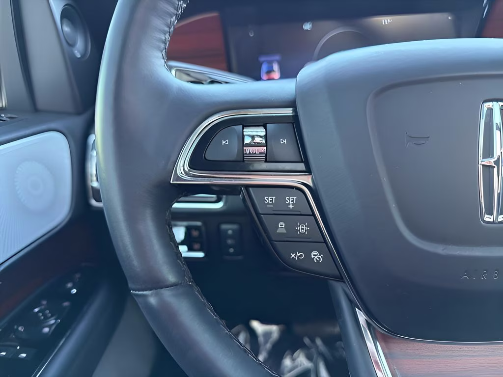 2024 Black Lincoln Navigator Reserve 4X4 SUV